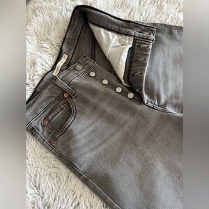 Women’s Levi ribcage straight ankle jeans